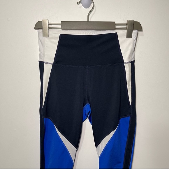 Athleta women's blue white Precision active 7/8 ankle tight leggings in size S - Picture 3 of 10